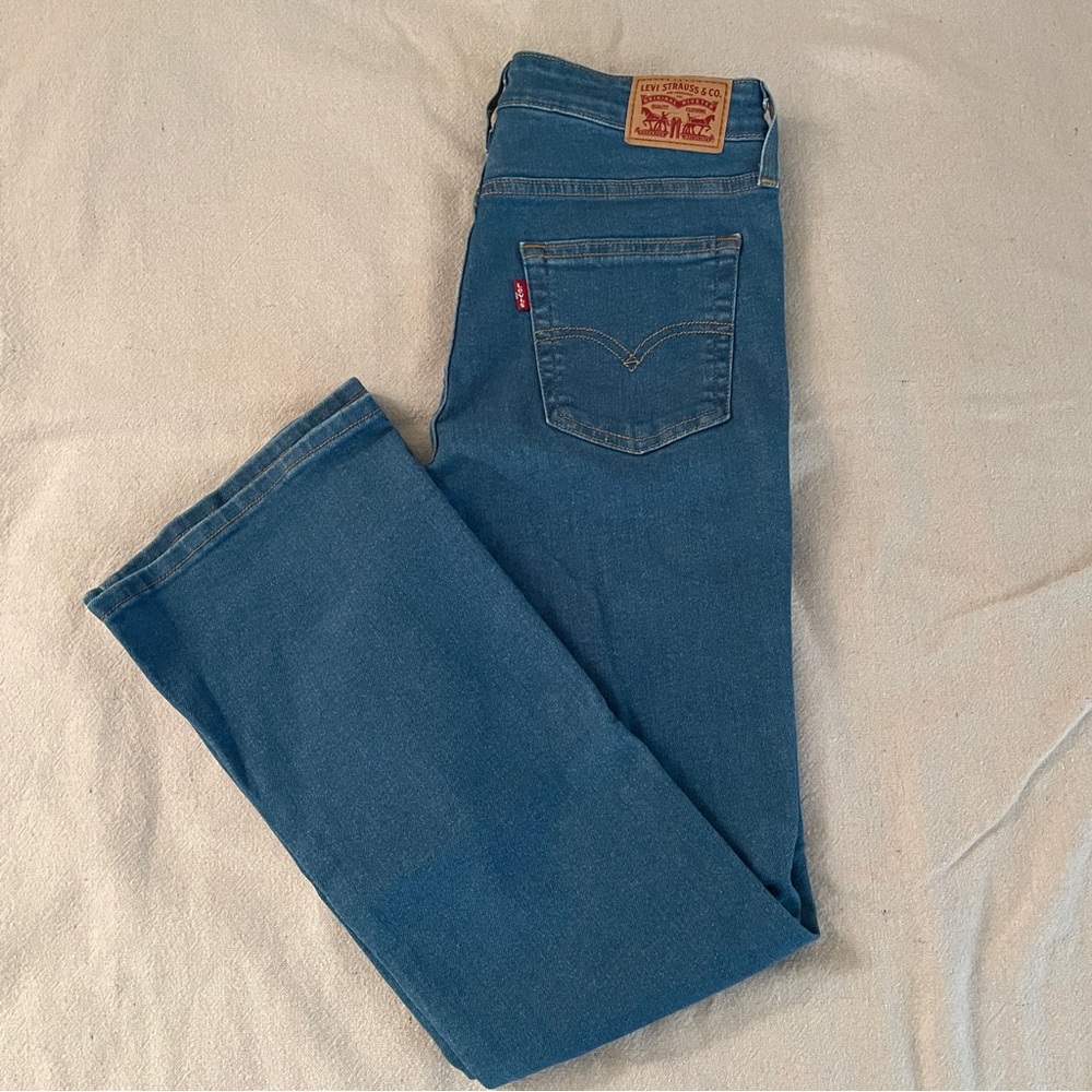 Levi’s High-Rise Flared Jeans